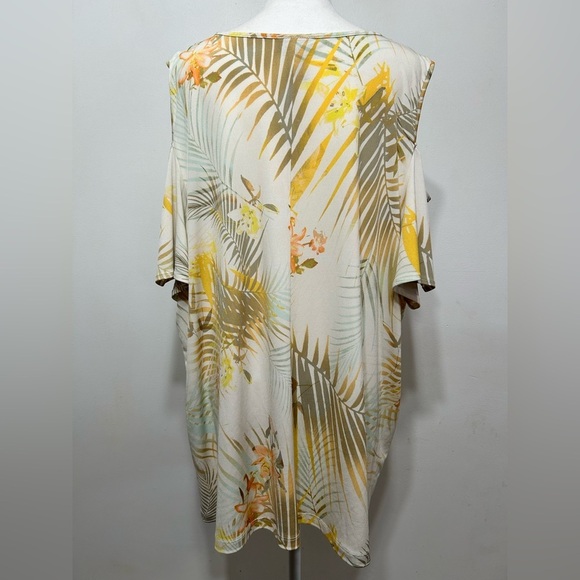Catherines Tropical Palm Cold Shoulder Top - Picture 4 of 9